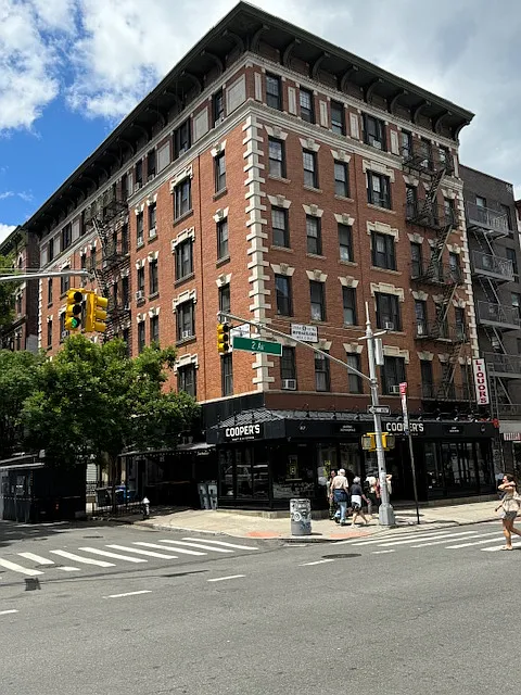 Building Photo - 87 2nd Ave #3A