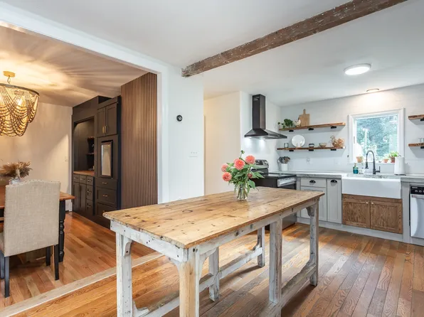 719 Warren Ave, Swansea, MA 02777
