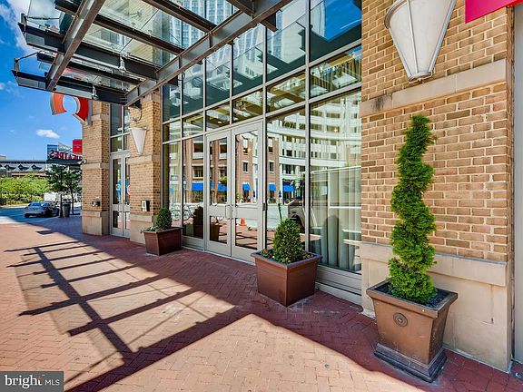 5th image of 675 President St Unit 2607