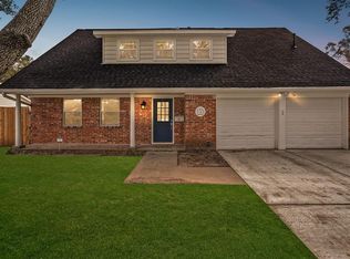 135 Bluebonnet St, Sugar Land, TX 77478