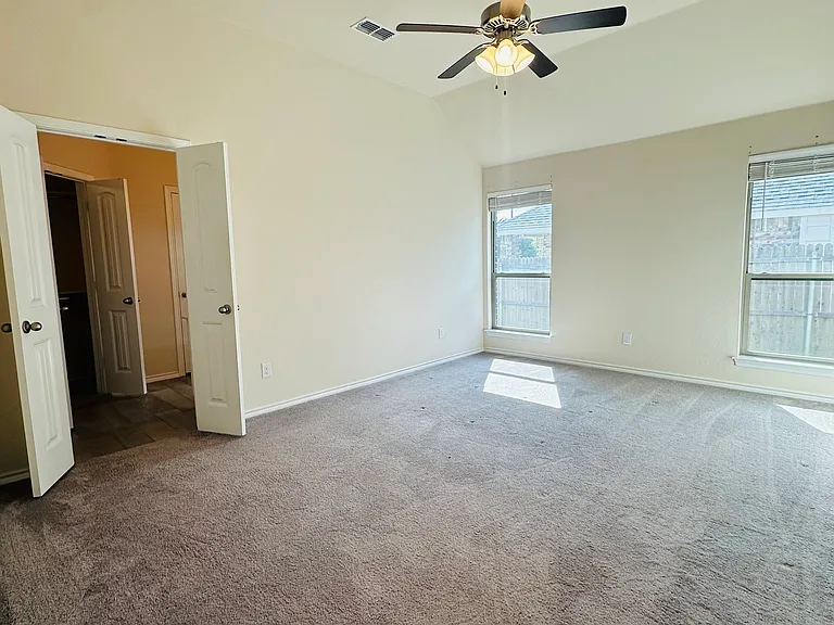 508 Prairie Meadow Dr — Photo 8