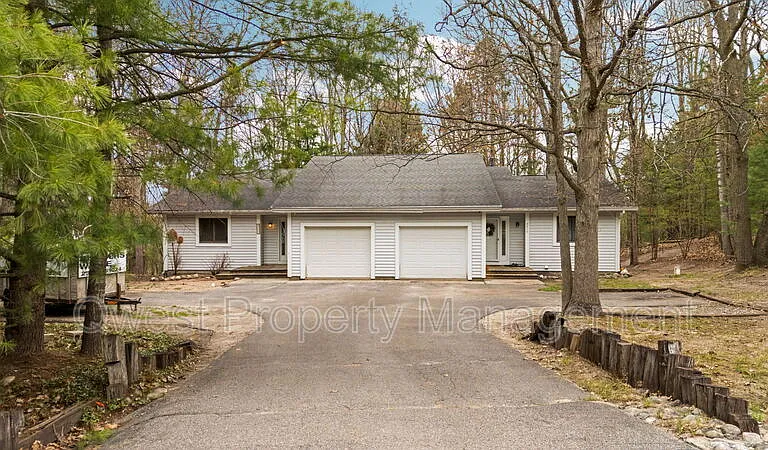 3477 Blackwood Dr — Photo 1