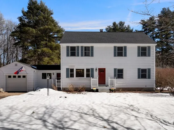 92 Seekonk St, Norfolk, MA 02056