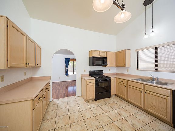 5th image of 8073 S Carbury Way