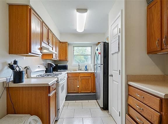 3rd image of 107 Northwood Dr #61