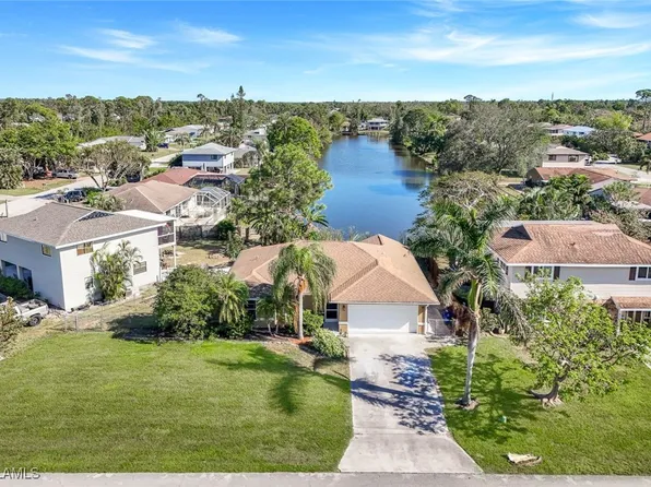8240 Lake San Carlos Cir, Fort Myers, FL 33967