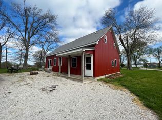 1240 NE 1100th Rd, Windsor, MO 65360