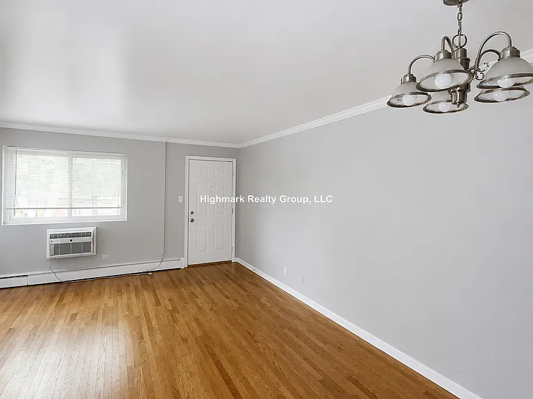 8500 Waukegan Rd #12 — Photo 6