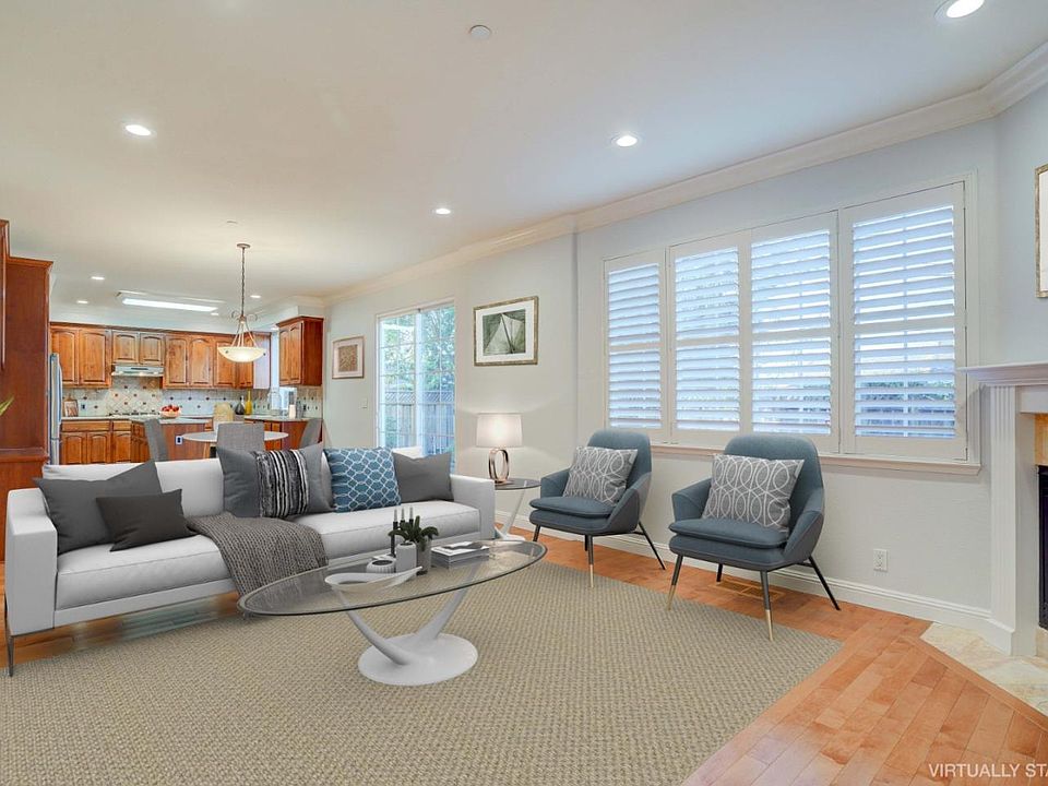 1st image of 821 Coastland Ct