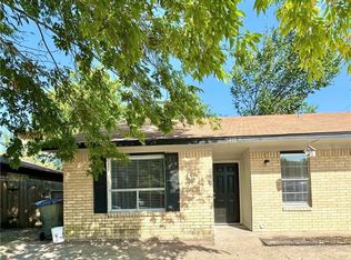 2411 Long Dr, Bryan, TX 77802