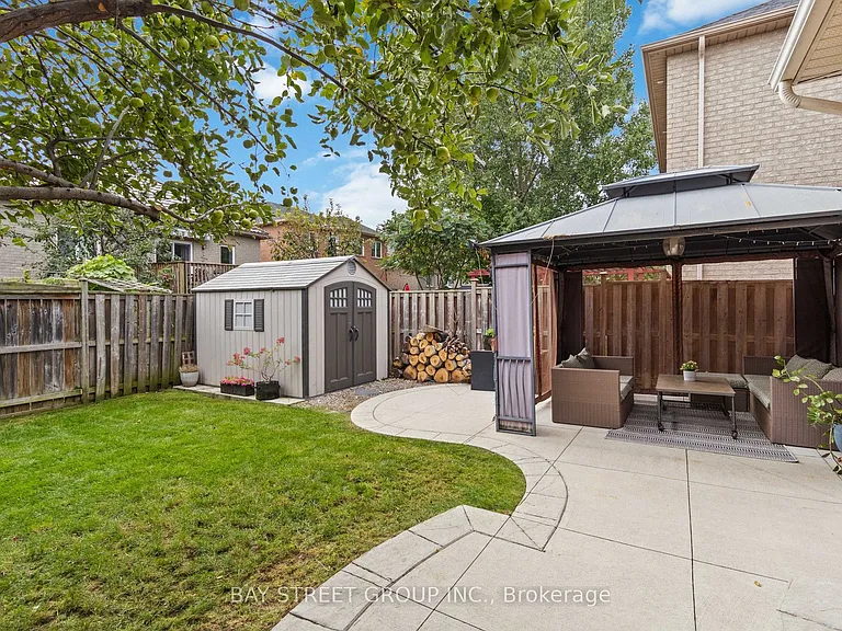 7229 Dime Cres — Photo 18