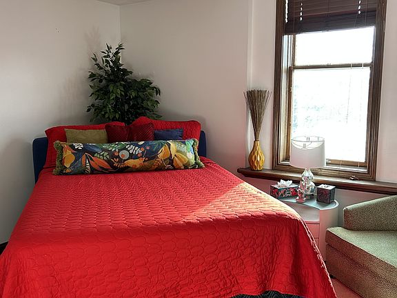 3rd image of 65 E Cedar St APT C