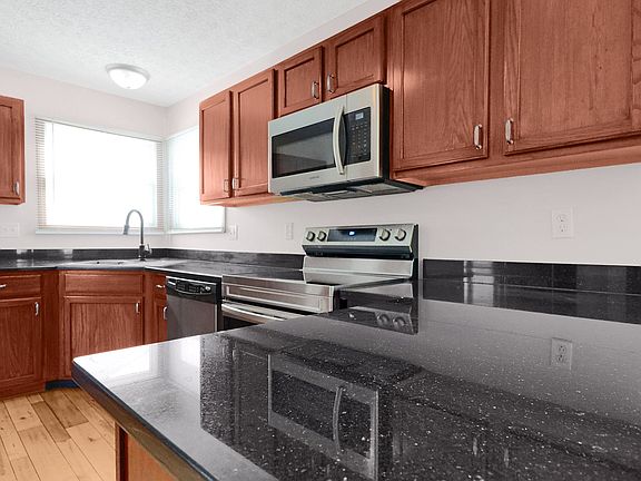2nd image of 321 Amber Wood Way