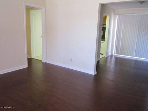 2nd image of 3104 Overhill Dr