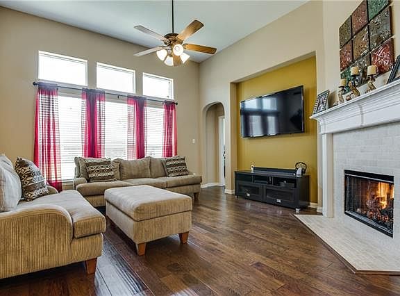 4th image of 2408 Playa Del Mar Dr