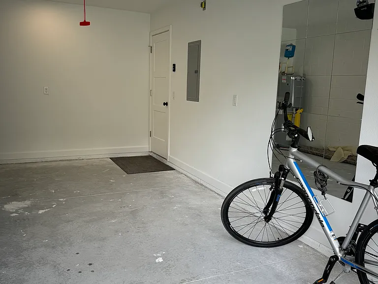 1218 Liberty Ave #1 — Photo 21
