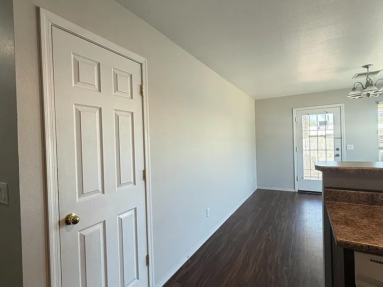 1346 E Peoria Ave — Photo 5