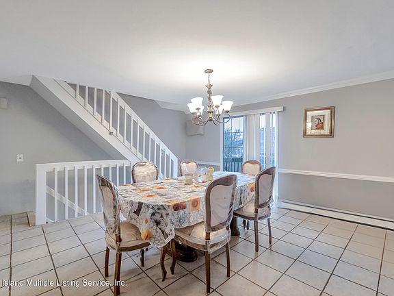 3rd image of 76 Daffodil Ln #A