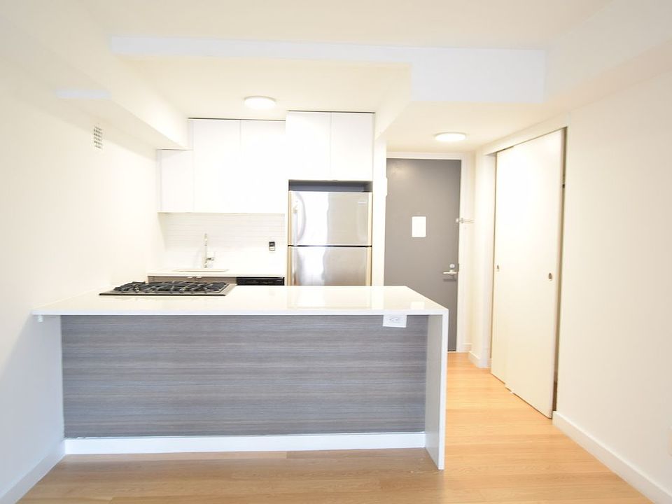 1st image of 296 Mulberry St #4N