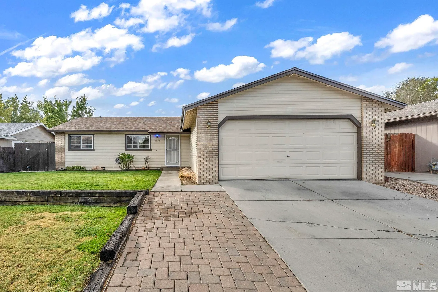 1535 Spooner Dr photo 1