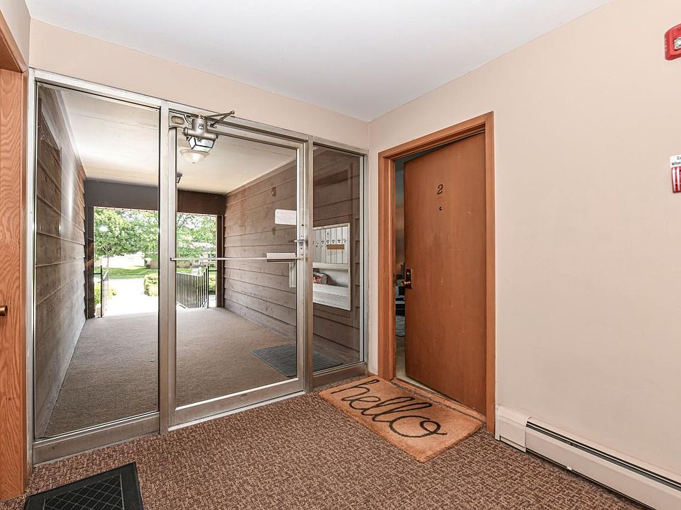 4015 South 84th STREET UNIT 2, Greenfield, WI 53228 MLS 1846881 Zillow