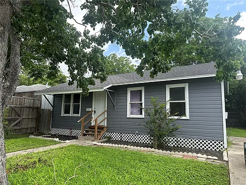 2122 Harvard St Photo 1
