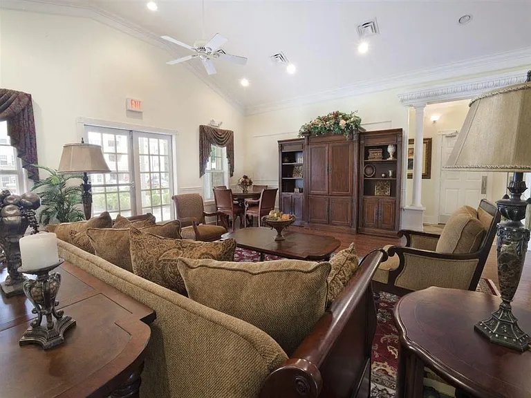 600 Spring Manor Cir — Photo 12