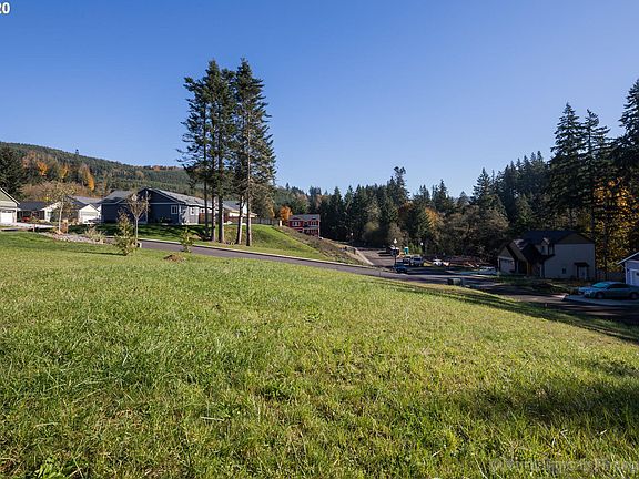 3rd image of 809 Virginia Cir