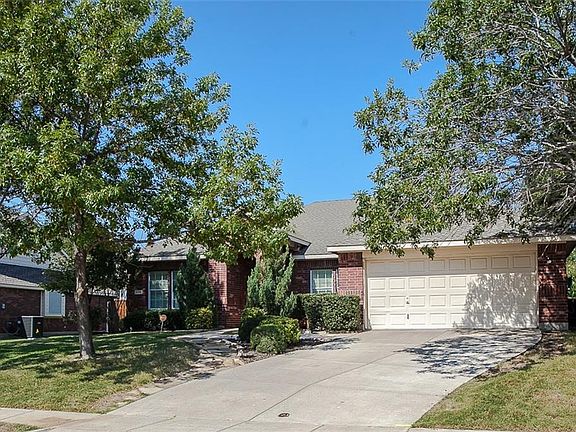 2nd image of 3329 Mustang Dr