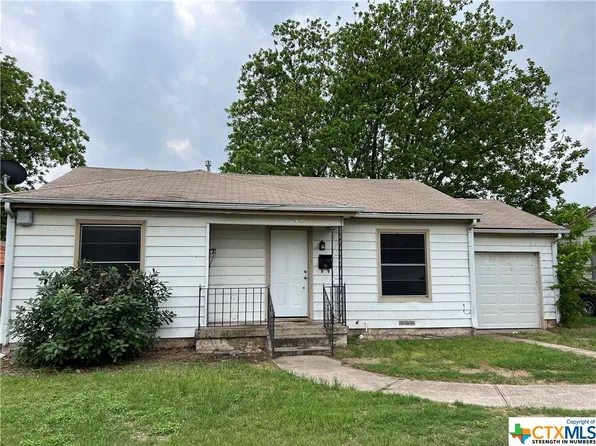 706 W Dean Ave, Killeen, TX 76541