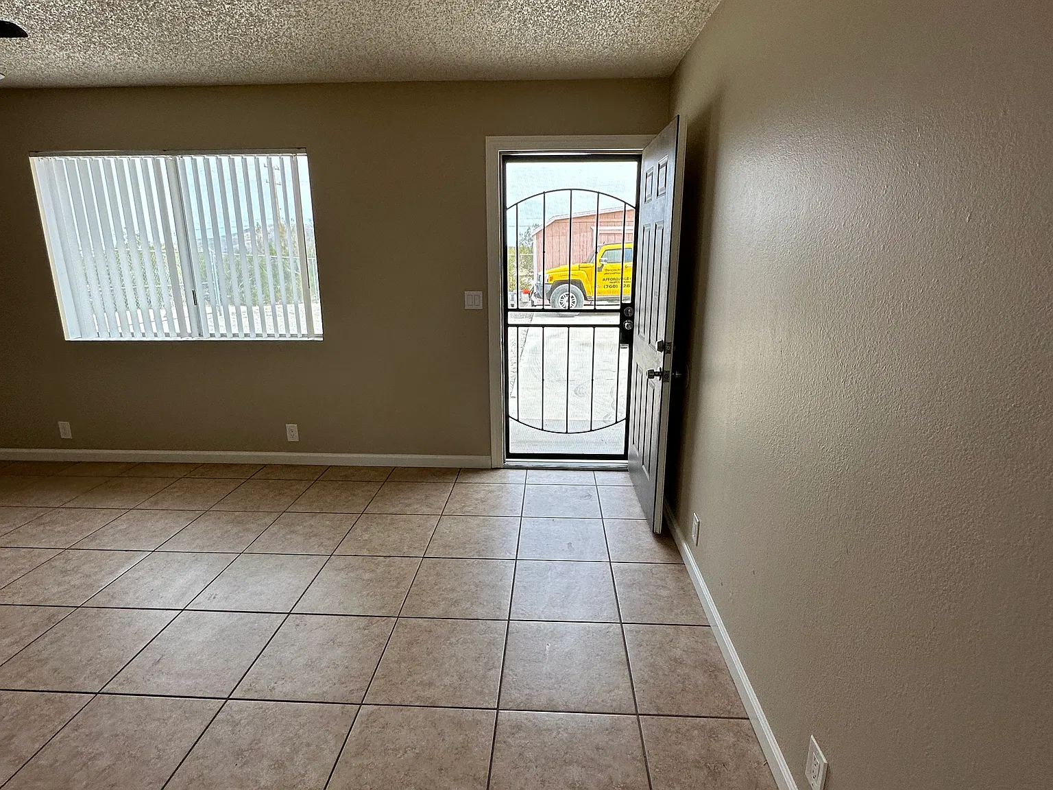 2 bed, $1,150 — Photo 3