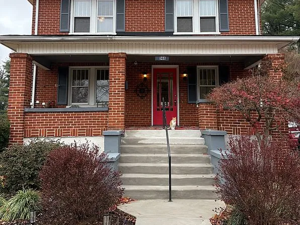 148 Princeton Cir NE, Roanoke, VA 24012