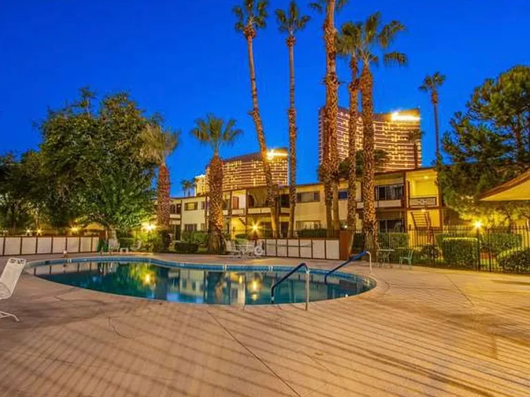 350 E Desert Inn Rd #H203 — Photo 21
