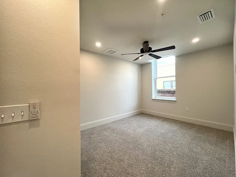 244 E Park Ave #203 — Photo 8