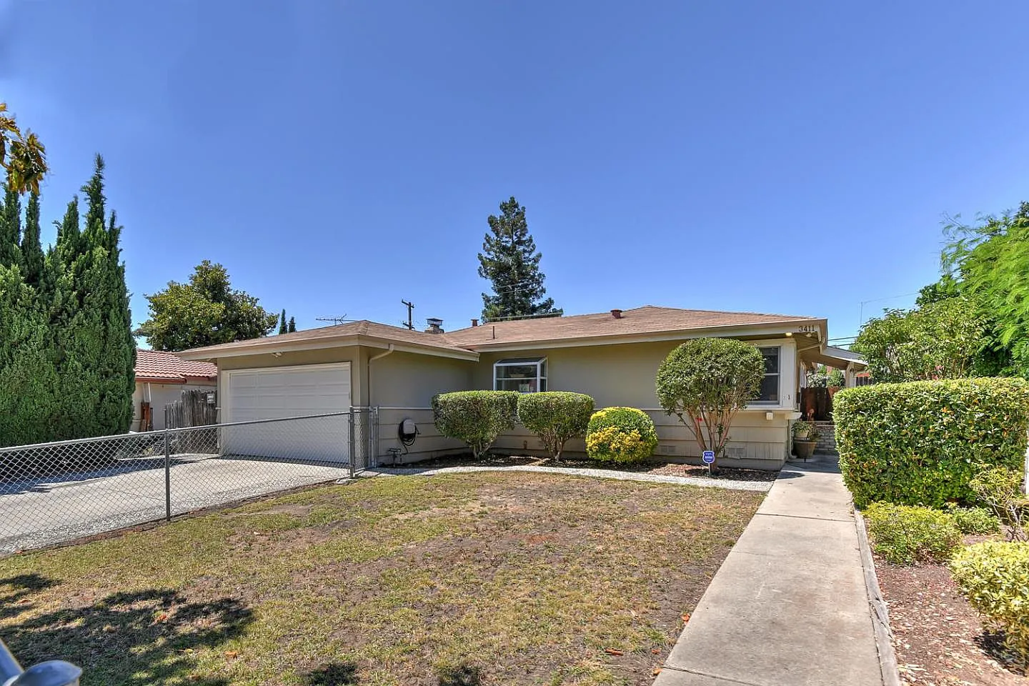 3411 Blue Mountain Dr photo 1