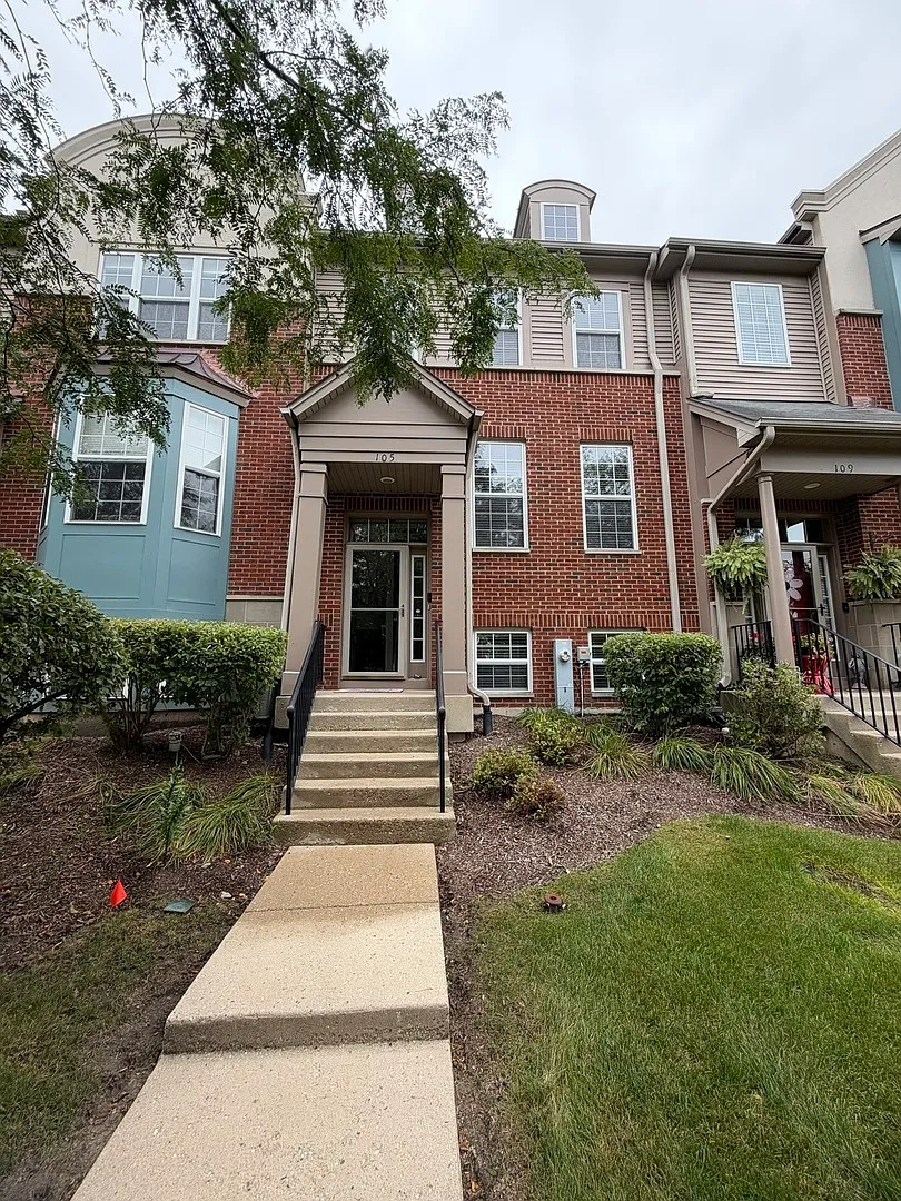 2 bed, 2.5 bath, 1503 sqft, $2,600 — Photo 2