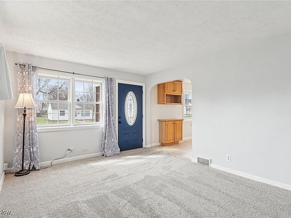 5th image of 2735 9th St