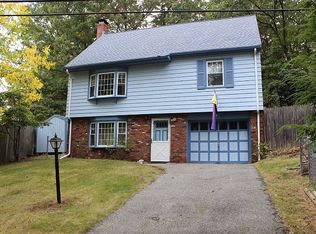 25 Peach Orchard Rd, Burlington, MA 01803