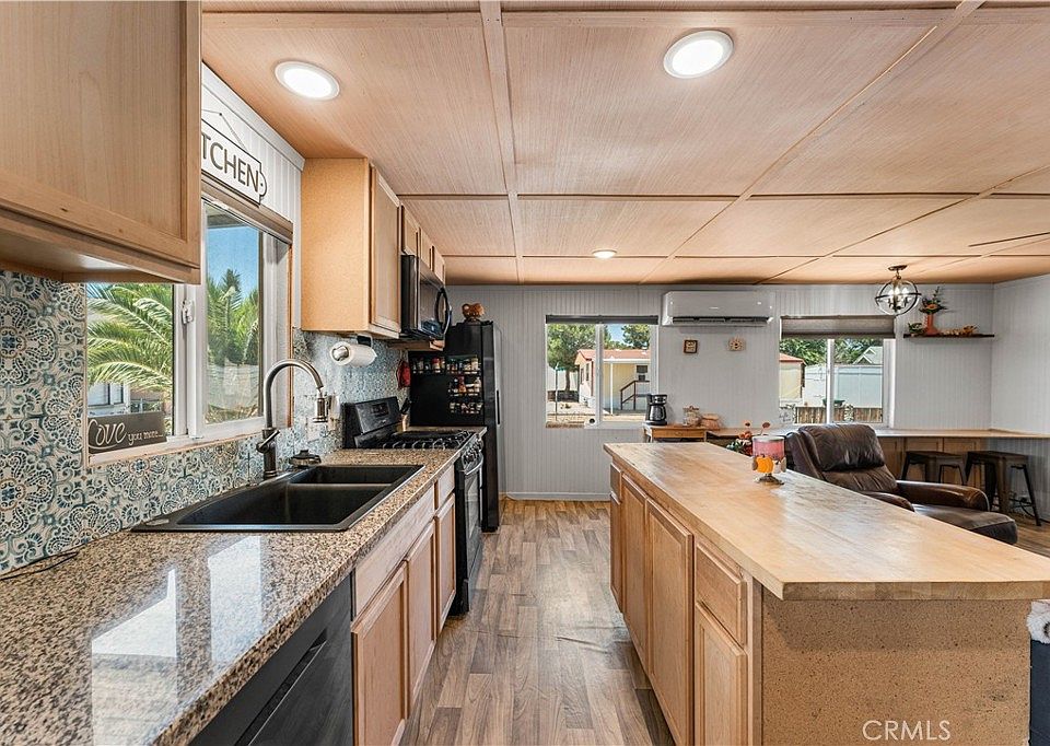 1st image of 1724 Sandra Way