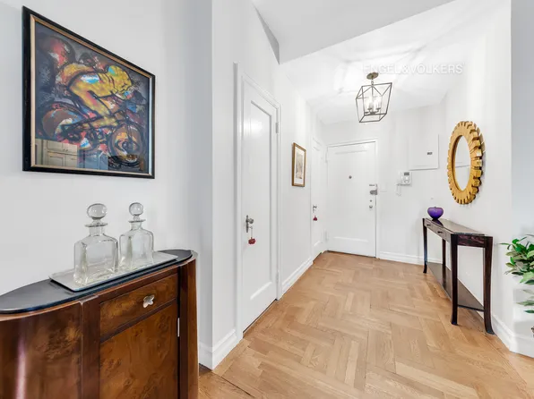 12 East 87th Street image 9 of 12