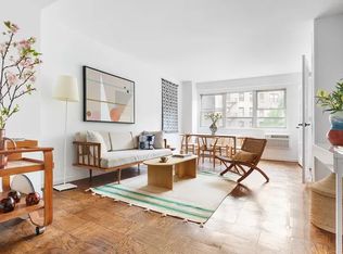 3 Sheridan Sq APT 2J, New York, NY 10014