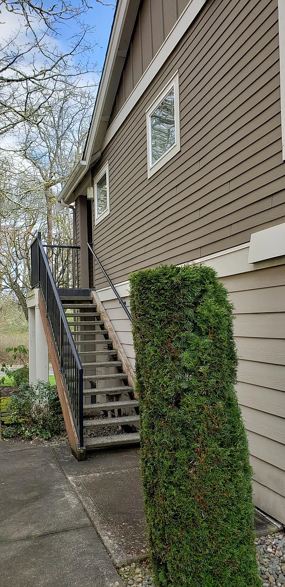 Building Photo - 2111 Hammond Ave