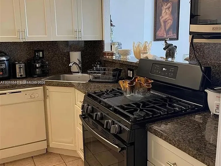 3140 S Ocean Dr #2303 — Photo 6
