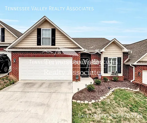 7013 Pemmbrooke Shire Ln Photo 1