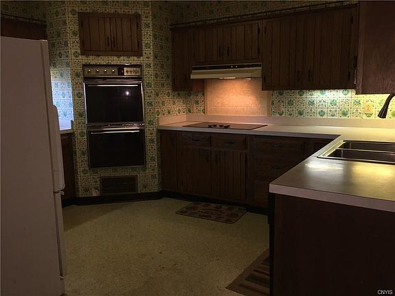 3rd image of 29 Lincoln Ave