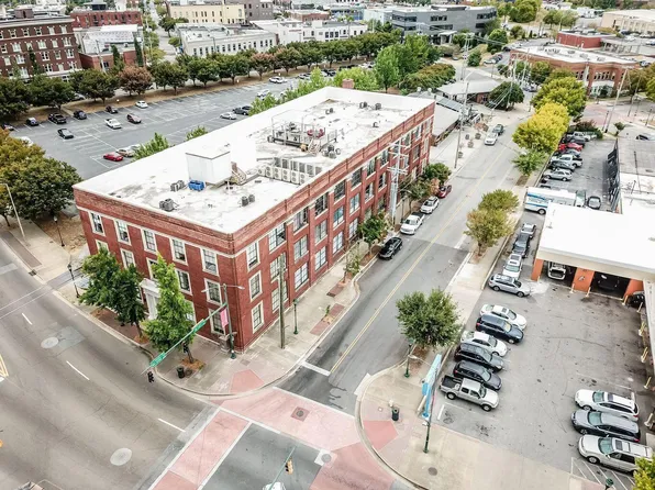 1301 Market St APT 204, Chattanooga, TN 37402