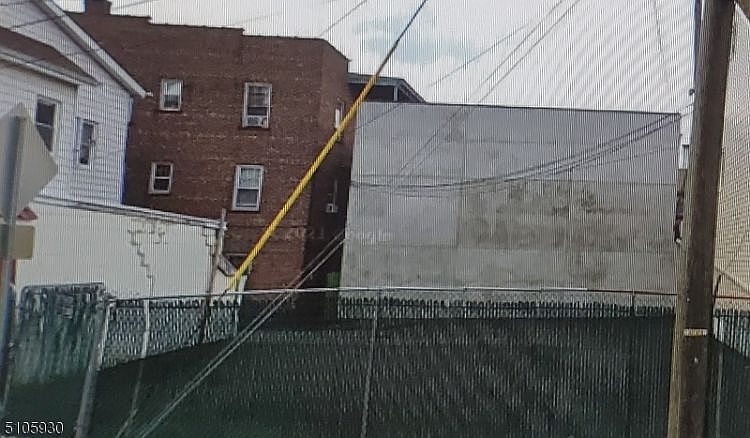 1st image of 549 N 6th St