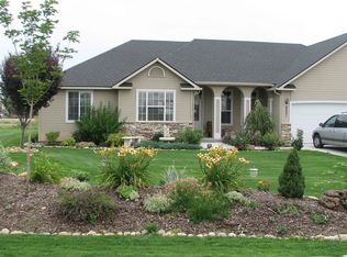 8051 Mid Ct, Middleton, ID 83644