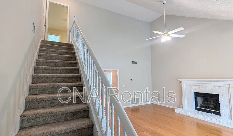 4635 Hampton Square Dr — Photo 11