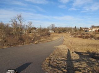 54 No Name Ln, Fishersville, VA 22939